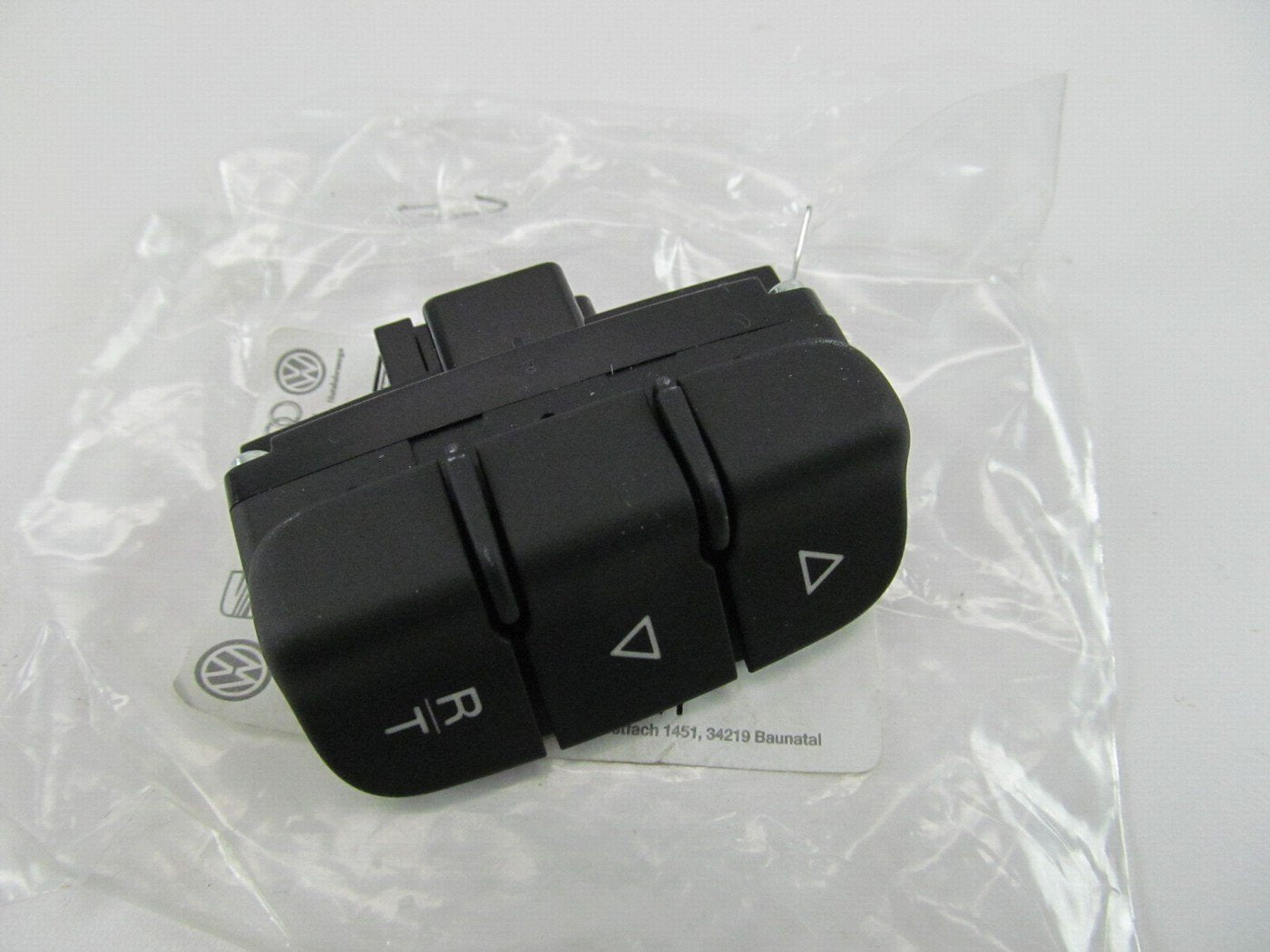 NEW GENUINE Left Radio Phone Control Button Switch 8E0951527B 5PR