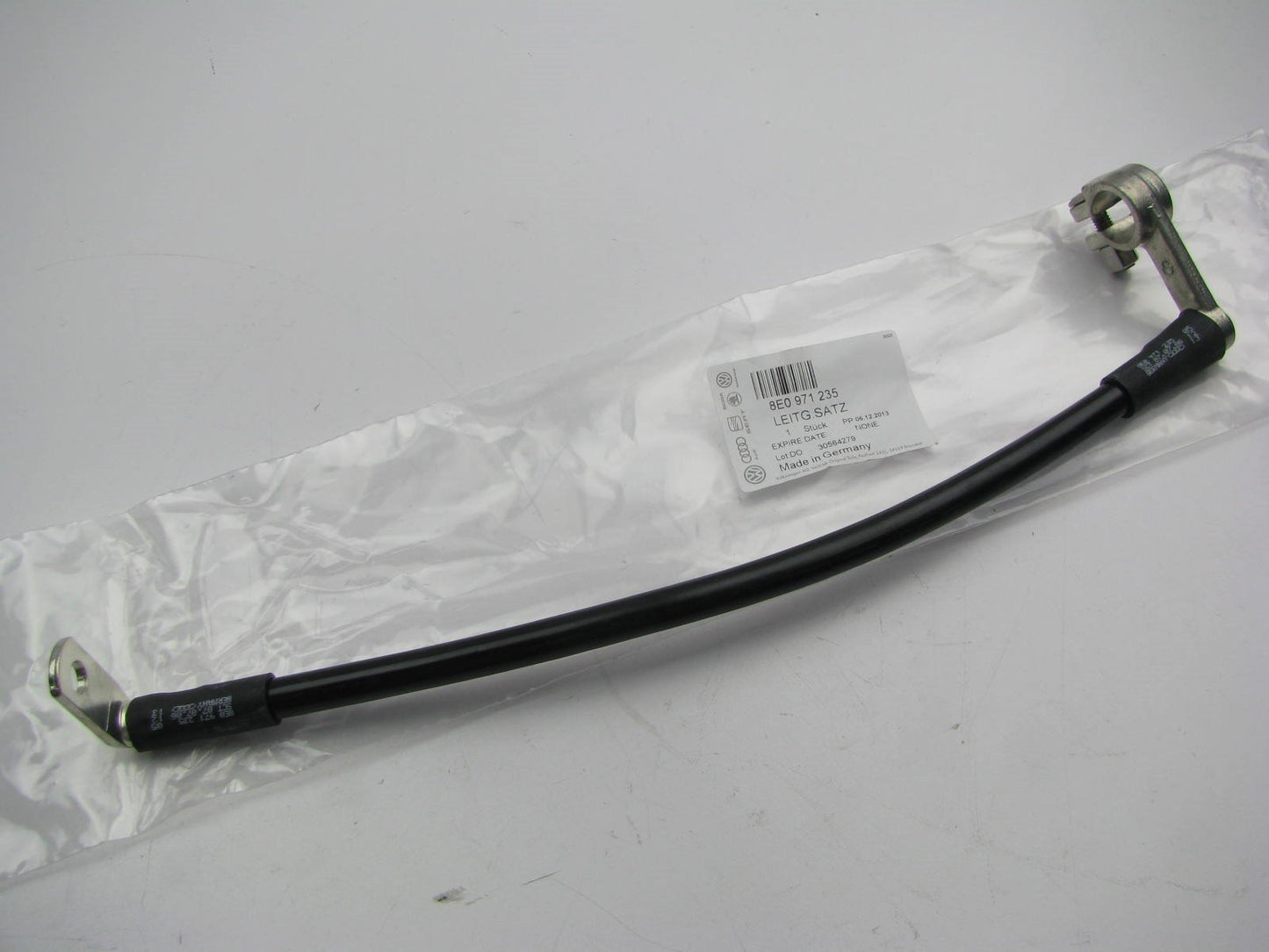 New OEM Negative Battery Cable For 07-08 Audi RS4 8E0971235