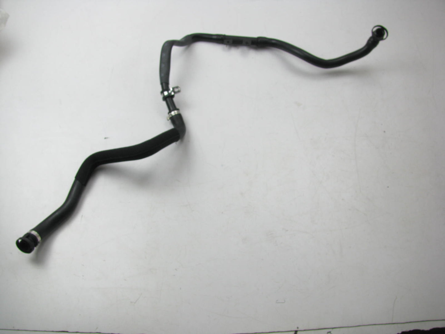 NEW Audi 8F0133818B RIGHT Secondary Air Injection Pump Hose Tube 13-15 RS5 4.2L