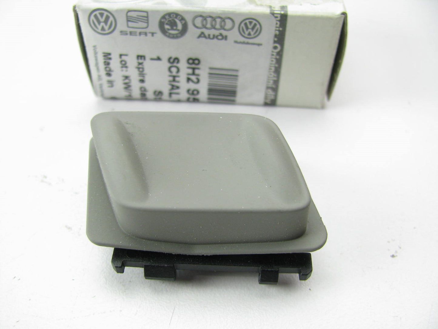 NEW - OEM Front Right Power Seat Adjust Button Switch Gray Audi 8H2959665AE82