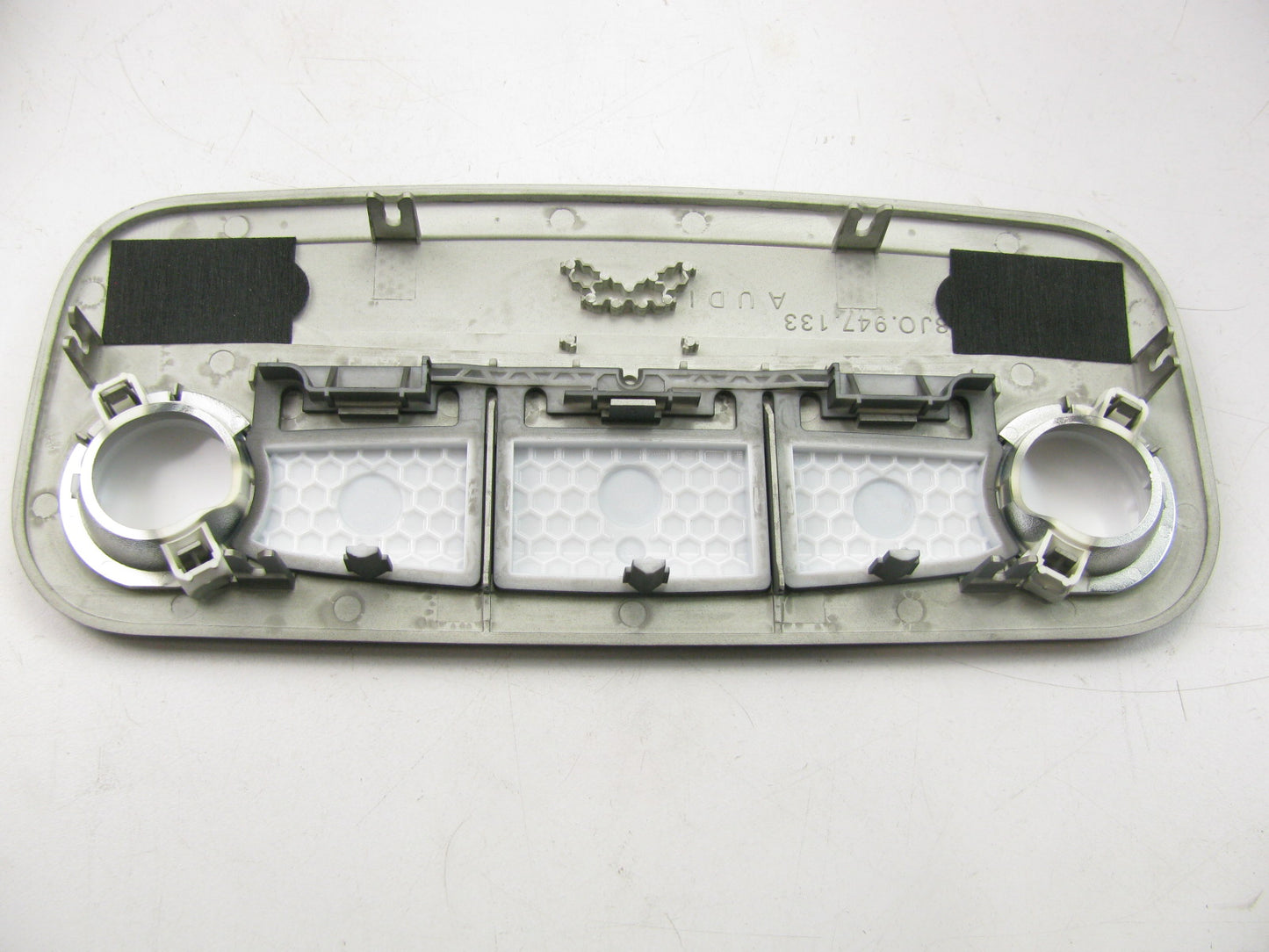 Genuine OEM Audi Dome Lamp Bezel Trim Gray - 8J0-947-133-F-1DH