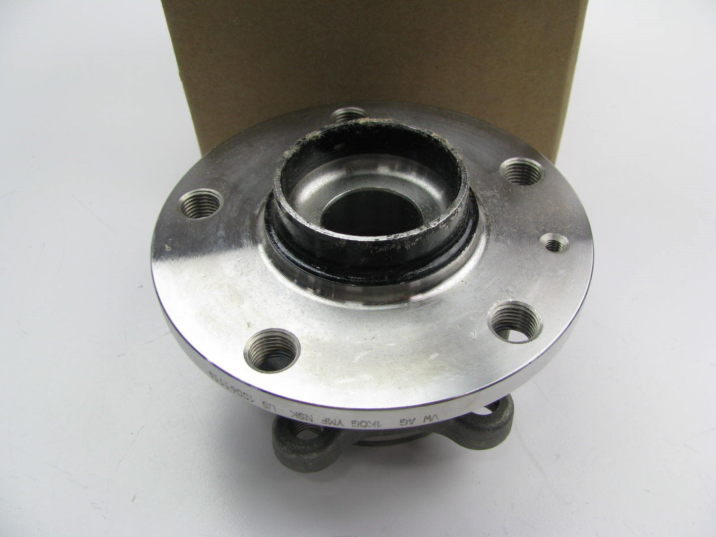 NEW GENUINE Wheel Bearing And Hub Assembly OEM VW Audi 8J0598625