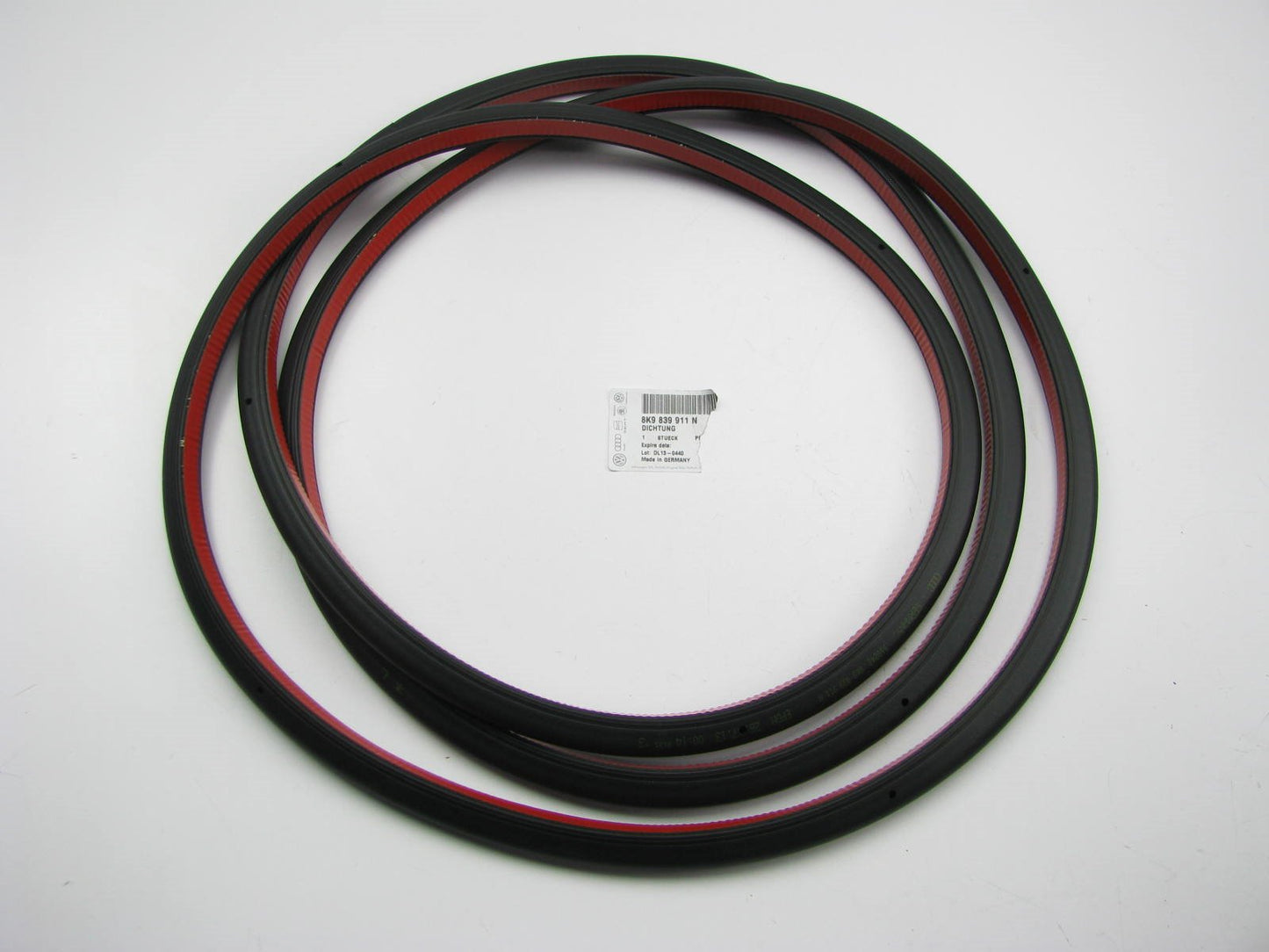 Rear Left Outer Door Weatherstrip Seal OEM 09-12 Audi A4 Quattro, 13-15 Allroad