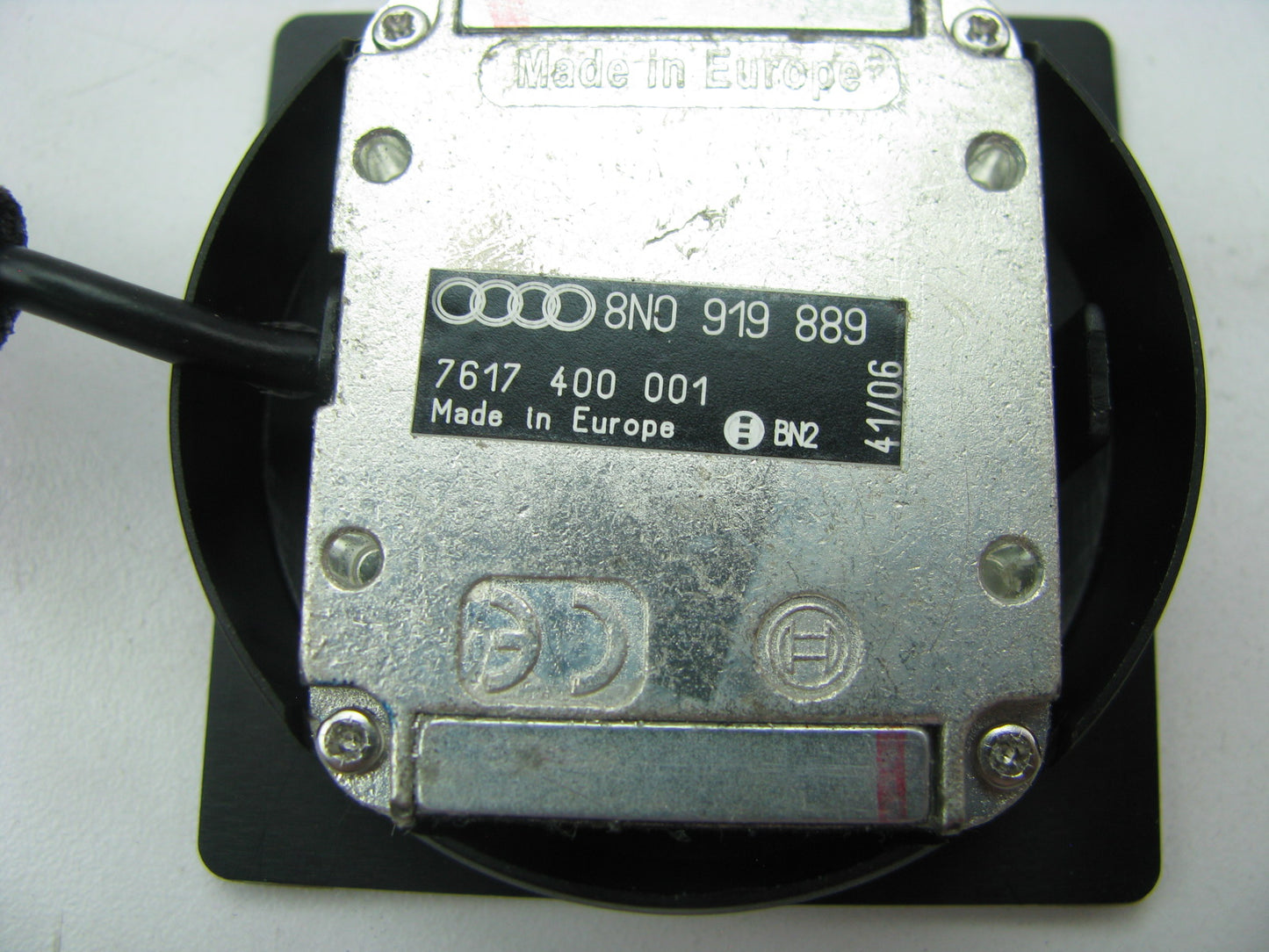 NEW - OEM VW Audi 8N0919889 GPS Navigation System Aerial Antenna 1999-2006 TT