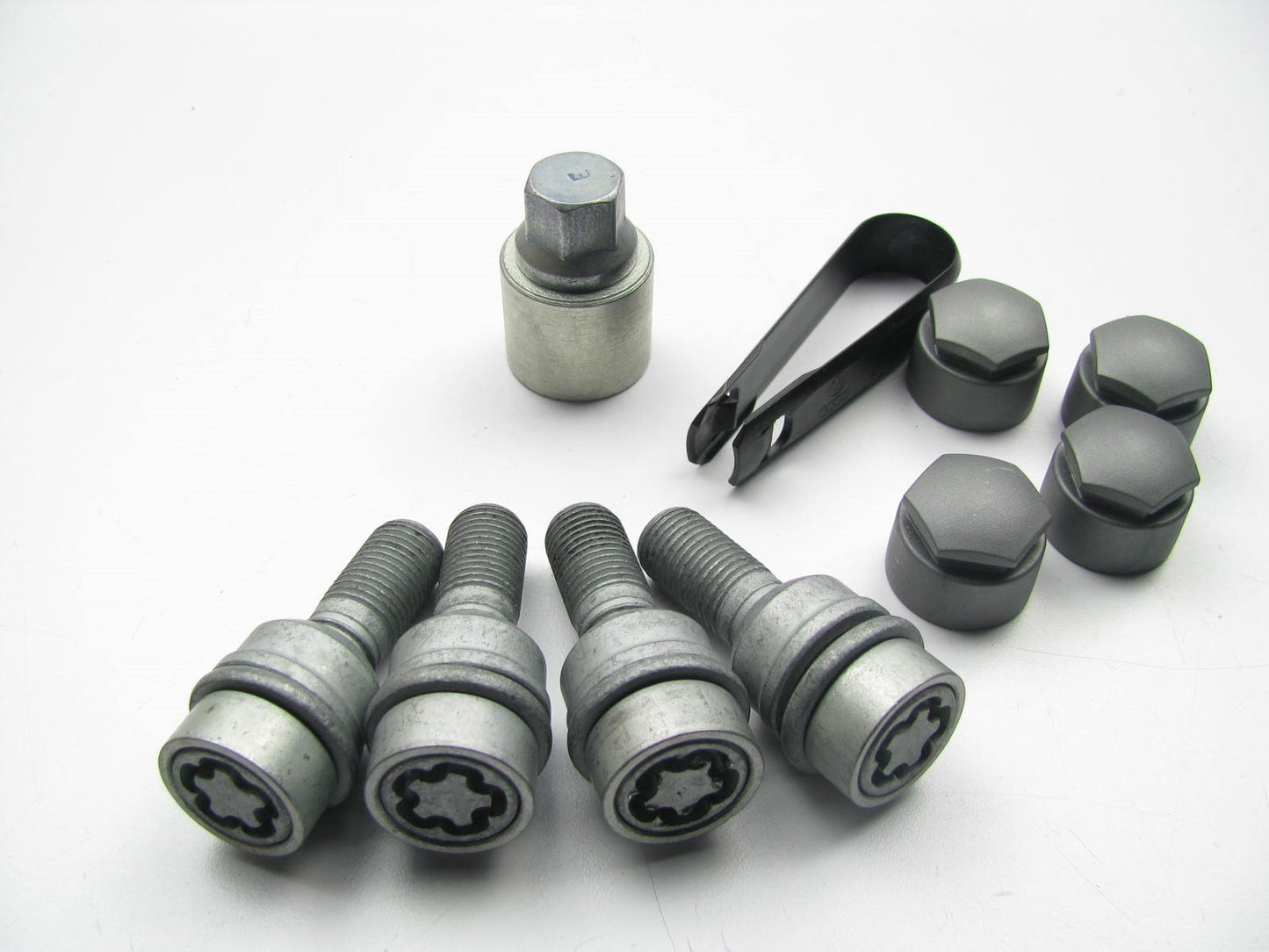 NEW - OEM 8R0071336 Wheel Lock Set W/ Key For Audi