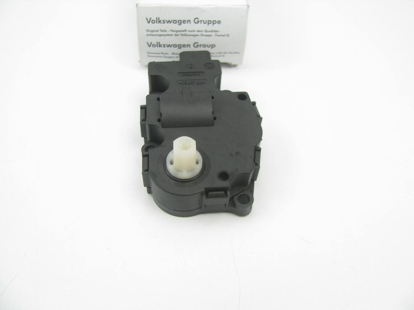 NEW - OEM VW Audi 8R0820504 HVAC Seat Heater Blend Actuator For 2013-16 Q5
