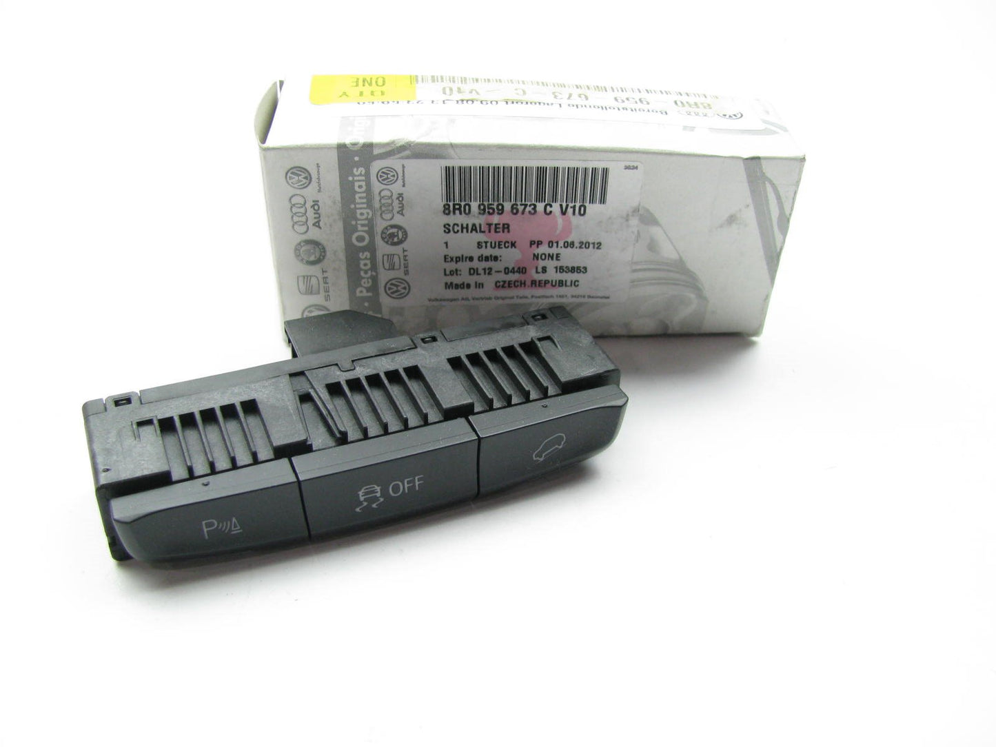 NEW - OEM Center Console Park Assist Traction Switch 2009-2017 Audi Q5 SQ5