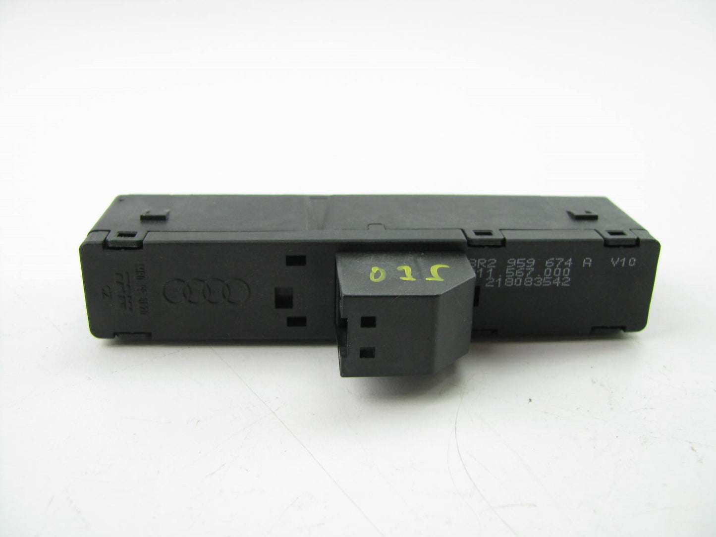 NEW GENUINE PLA ESP Off Down Hill Drive Select Switch OEM Audi Q5 8R2959674AV10