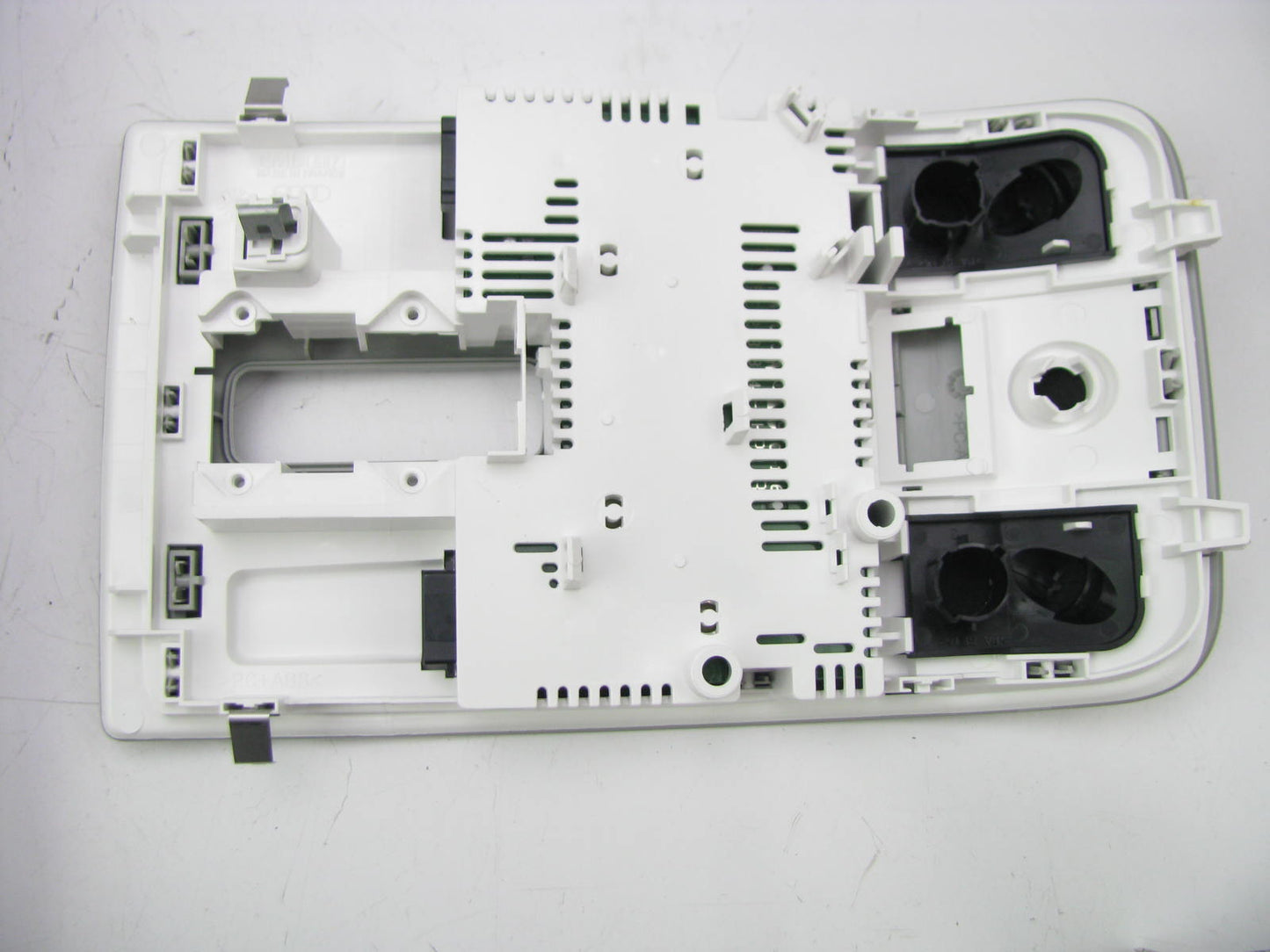 NEW OEM 8X0947135AKET1 Overhead Console Dome Map Light Lamp 15-18 Q3, Q3 Quattro