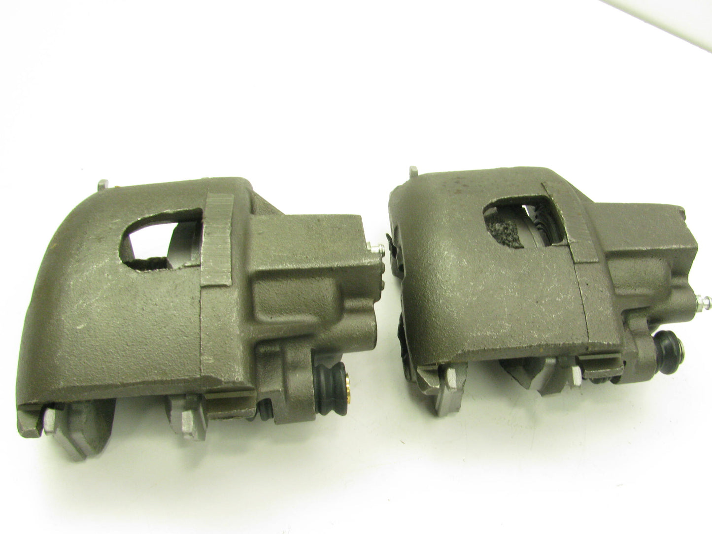 Wagner 13-539899 Remanufactured Disc Brake Caliper Set - Front Left & Right