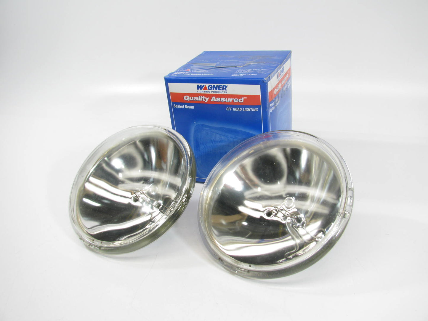 (2) Wagner 4007 Sealed Round Headlight Headlamp Bulb - PAR46 100W 13V