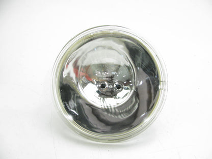 NEW - OUT OF BOX WAGNER 4537 Sealed Beam Lamp Light Bulb 100 WATT PAR46