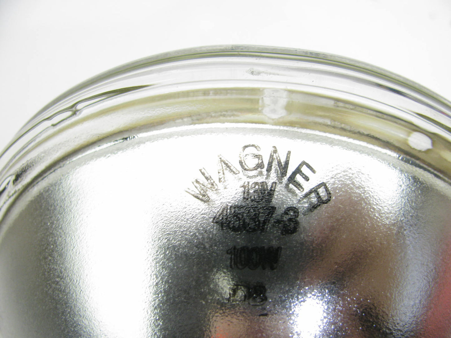 NEW - OUT OF BOX WAGNER 4537 Sealed Beam Lamp Light Bulb 100 WATT PAR46