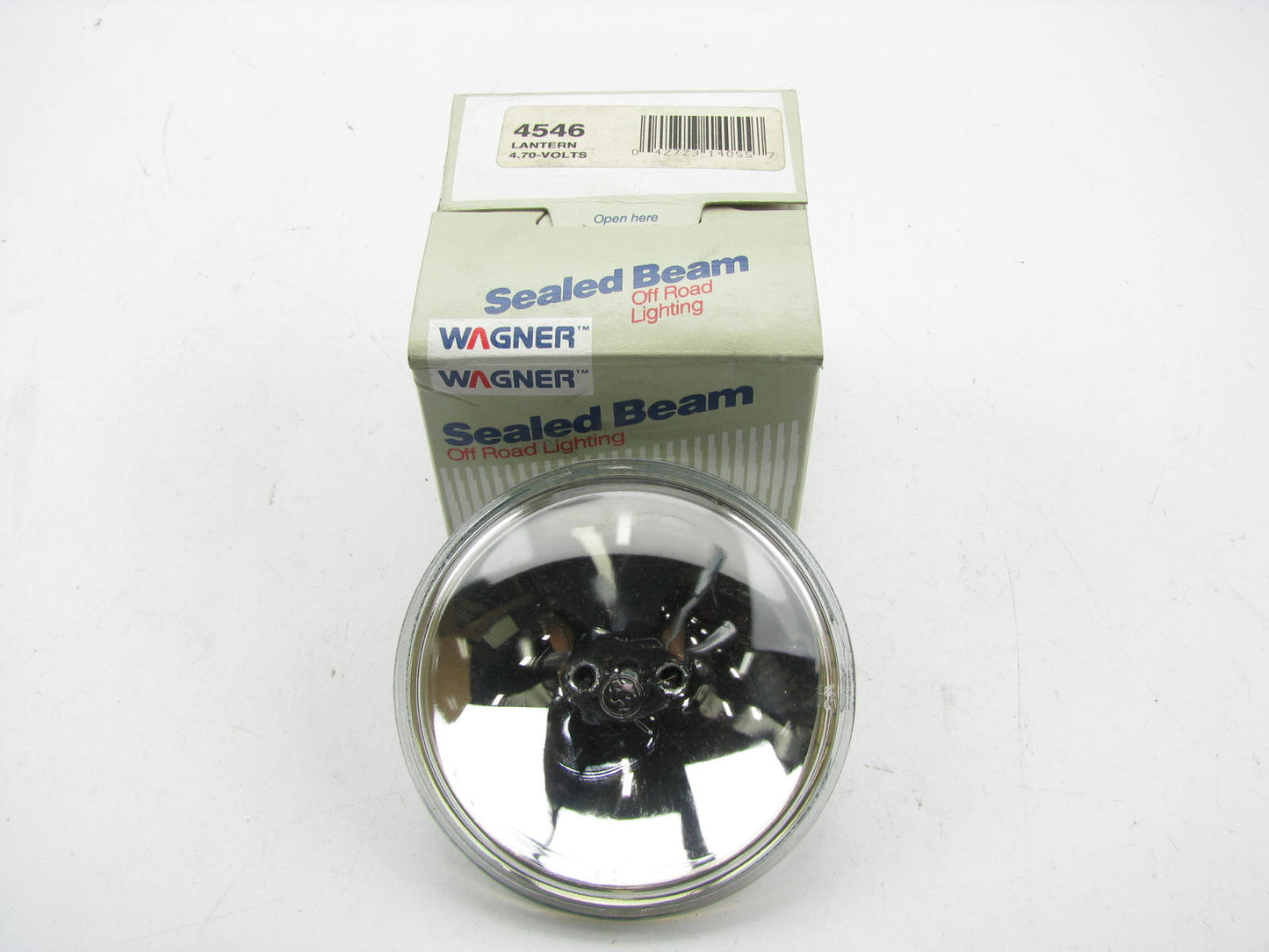 Wagner 4546 Lantern Sealed Beam Bulb  PAR36 4.5'' Diameter 4.7V 2.35W