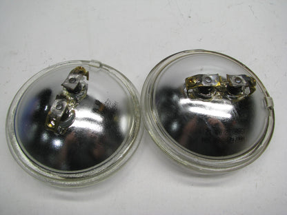 (2) Wagner 4589 Par 36  28V 50W Aircraft Light Bulb Sealed Beam