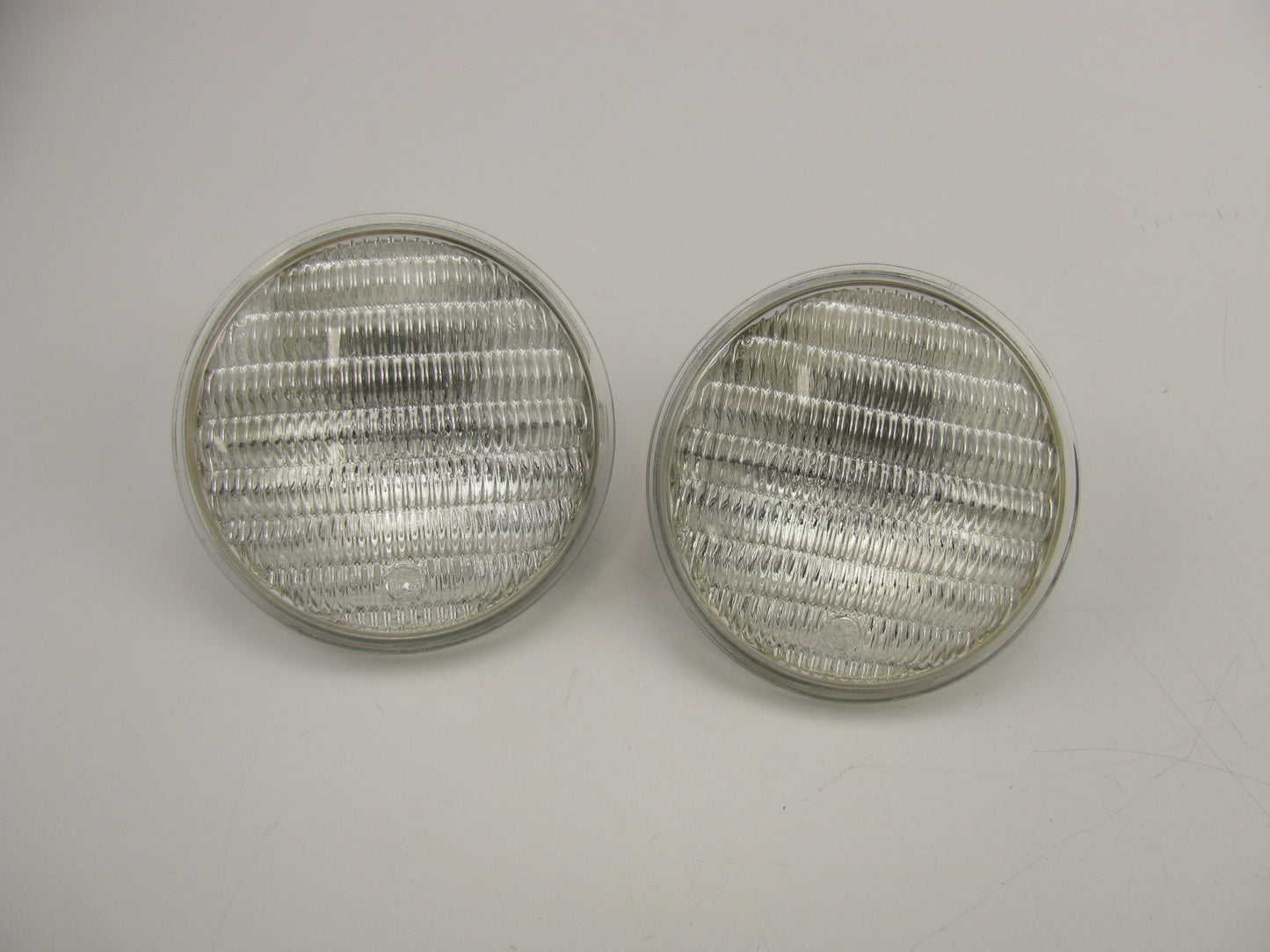 (2) Wagner 4593X Sealed Beam Lamp Light Bulb - PAR36 4-1/2'' 28V 50W