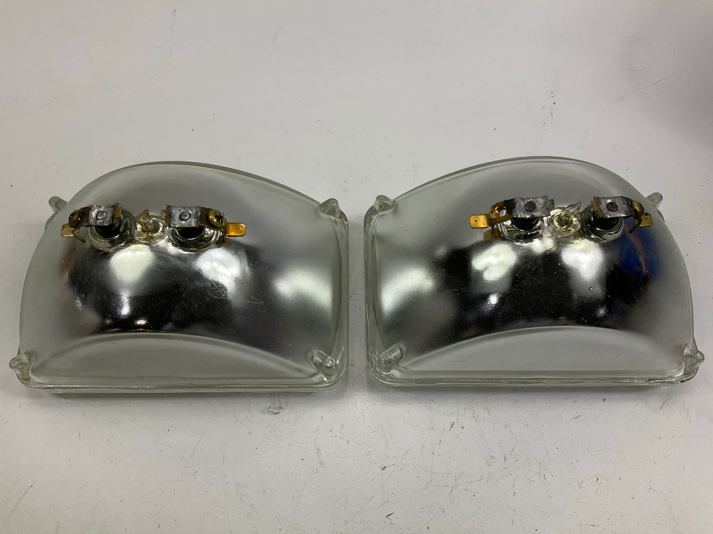 (2) Wagner 4912-1 Sealed Beam Headlamp Headlight Bulb 100x165mm 12V 50W