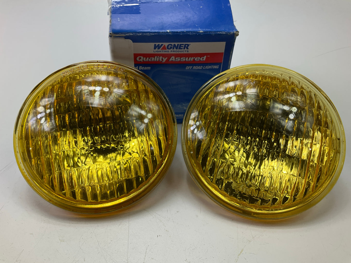 (2) Wagner 7414Y Sealed Beam Yellow Headlamp Headlight Bulb PAR36 4-1/2'' 12V