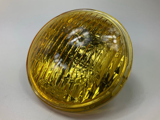 (2) Wagner 7414Y Sealed Beam Yellow Headlamp Headlight Bulb PAR36 4-1/2'' 12V