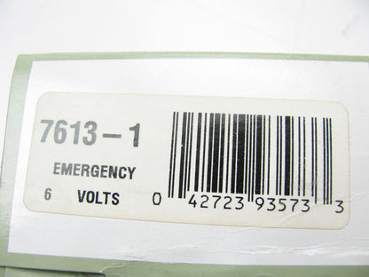 2 Wagner 7613 4.5'' 6 Volt 8 Watt CLEAR Emergency Sealed Beam Light Lamp Bulbs 6V
