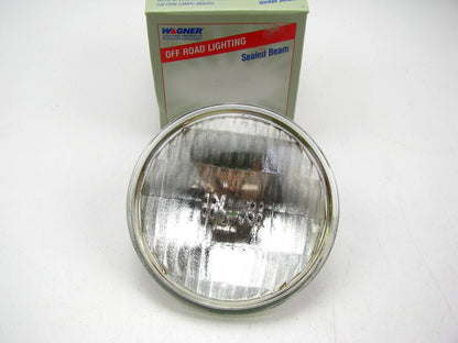 Wagner 7613-1 4.5'' 6 Volt 8 Watt CLEAR Emergency Sealed Beam Light Lamp Bulb 6V