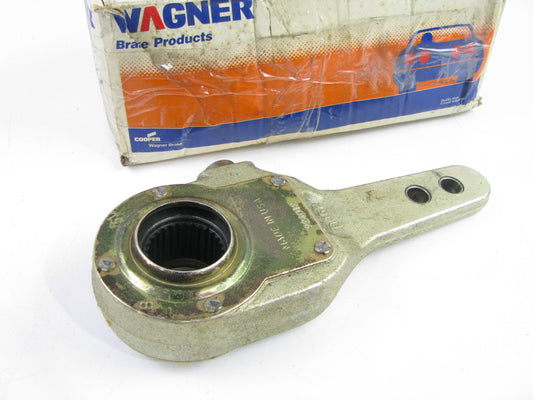 Wagner 924012 Manual Slack Adjuster - 1-1/2'' X 28 Spline - 5-1/2'', 6-1/2'' Arm