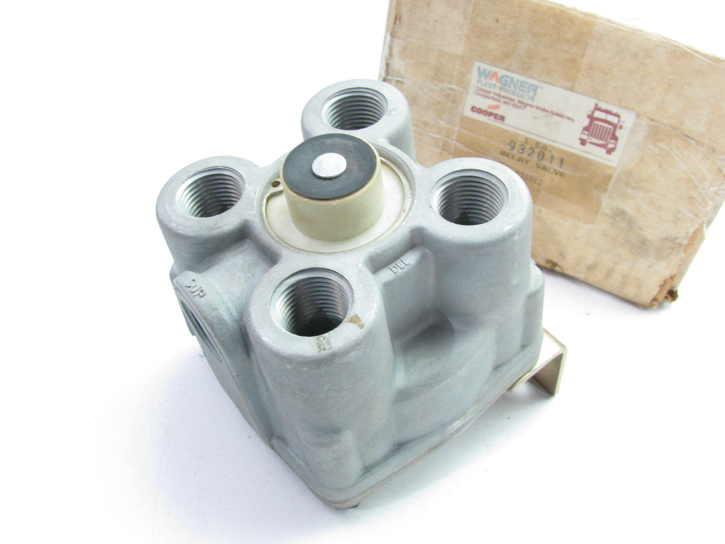 Wagner 932011 Air Brake Valve 4 PSI  - H/D Truck
