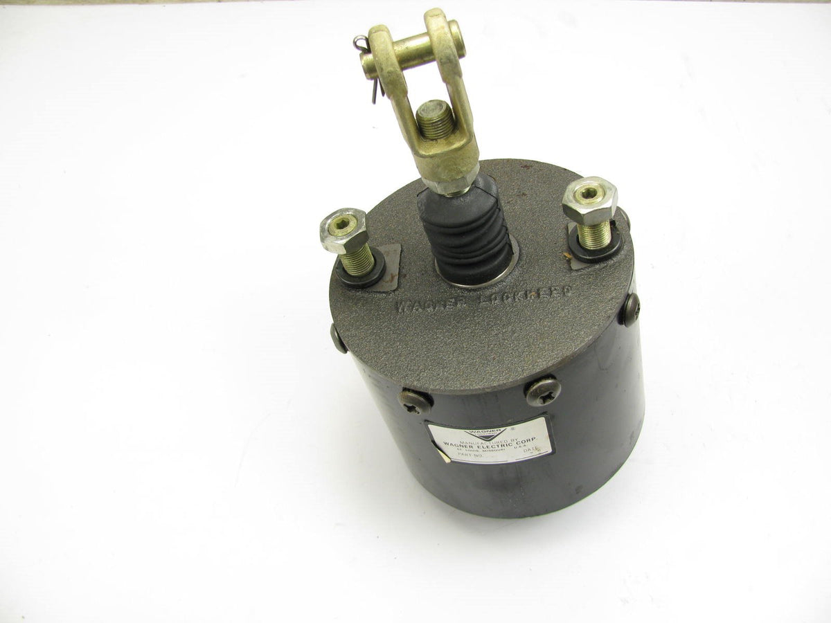 NEW - OUT OF BOX Wagner AF35823 Air Over Hydraulic Power Brake Booster A35823