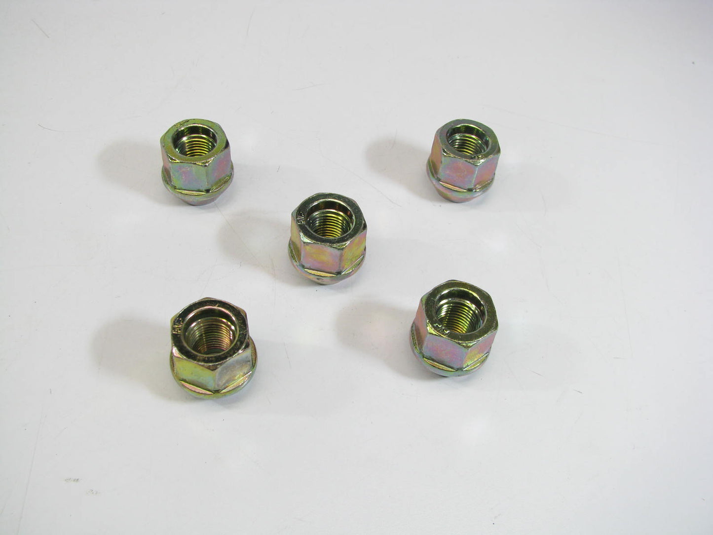 (5) Wagner BD61299 Wheel Lug Nuts