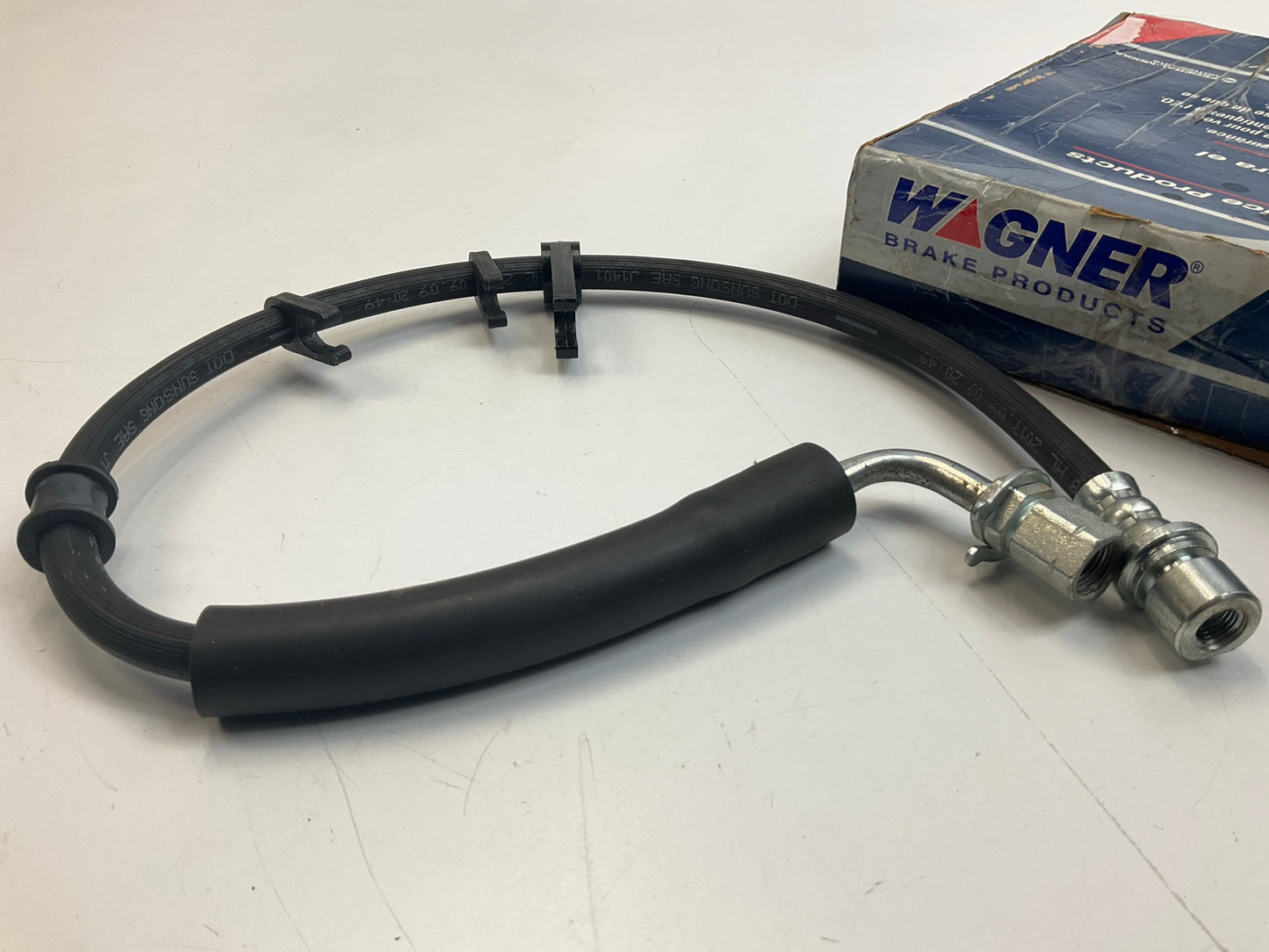 Wagner BH145215 Rear Center Brake Hose For 2014-15 Ram 2500, 2014-17 Ram 3500