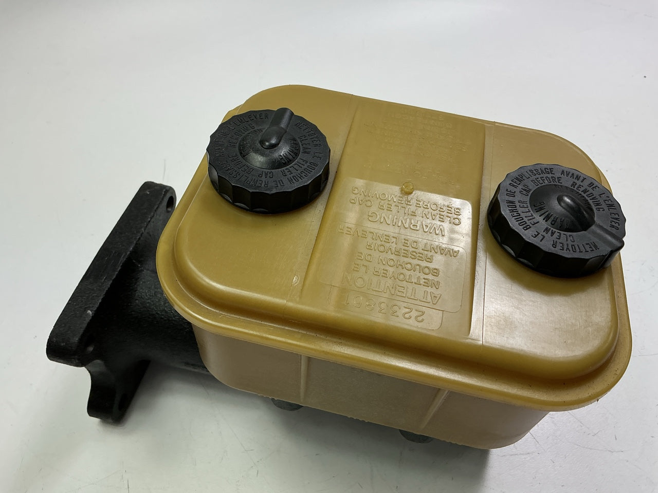 Wagner F113703 Brake Master Cylinder - DAMAGED RESERVOIR CAP
