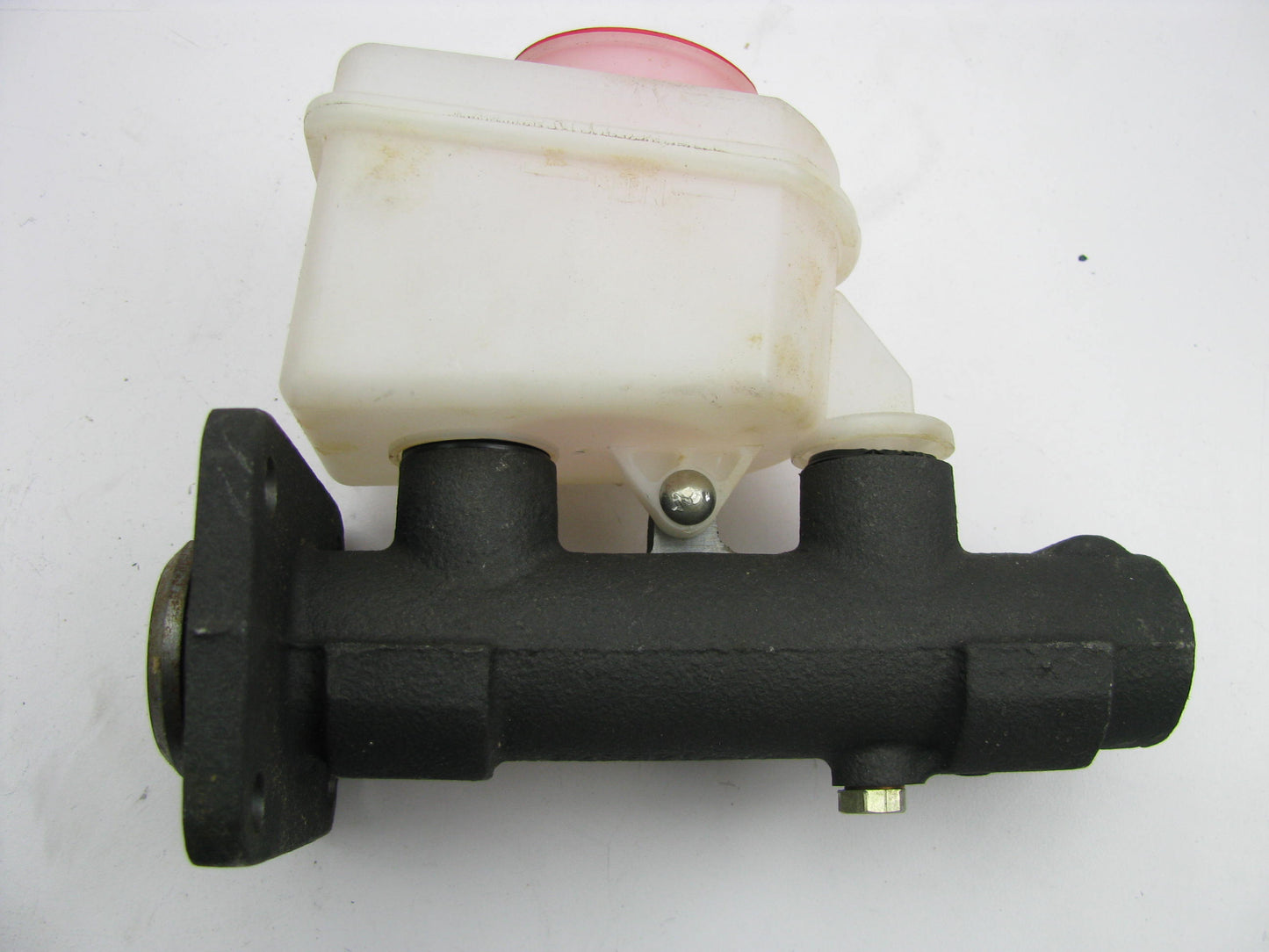 Wagner F118403 Brake Master Cylinder for 1989-1994 Toyota Pickup