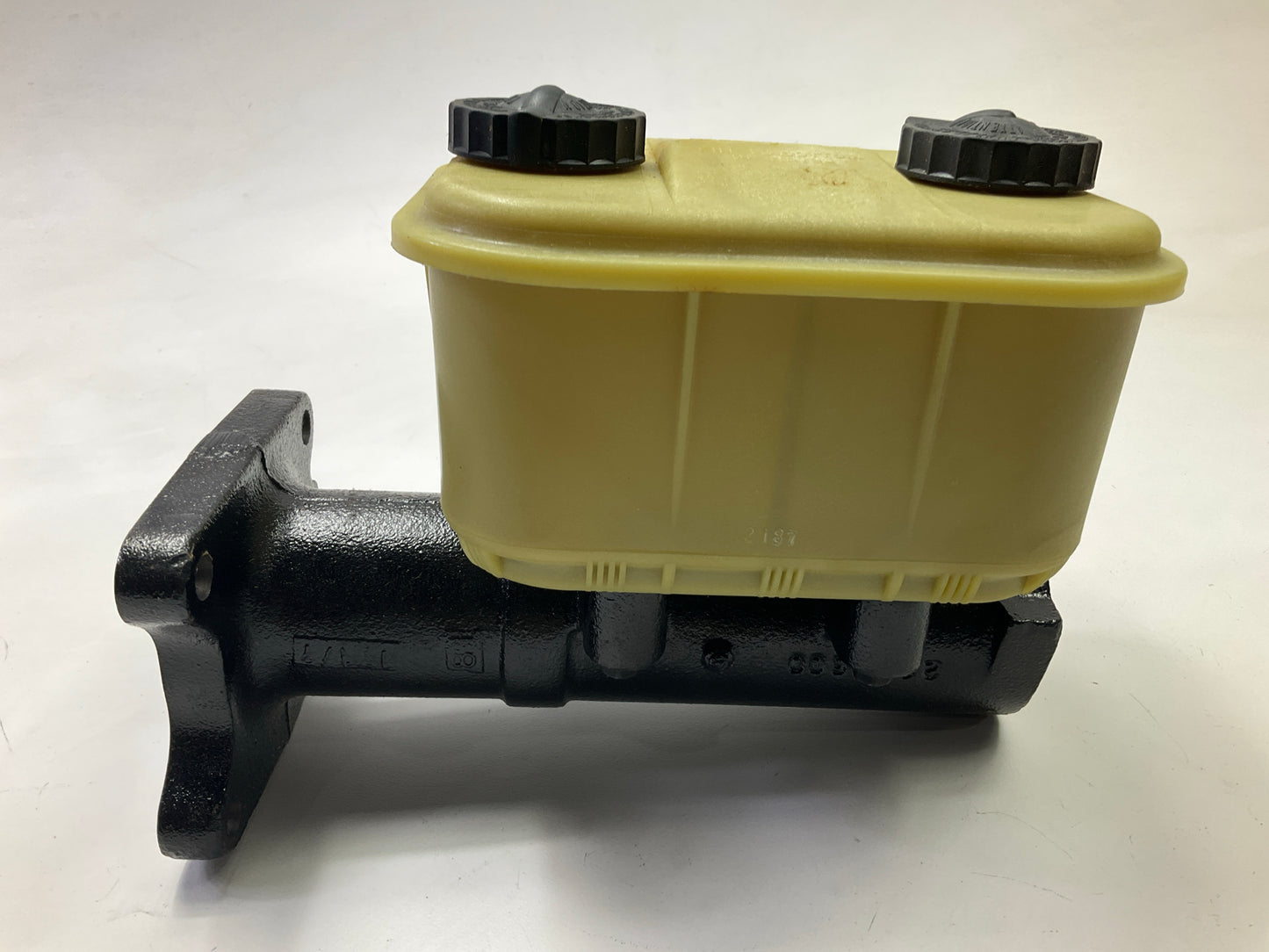 Wagner F119398 Brake Master Cylinder For 1980-1983 Ford F-800, 1983 F-600
