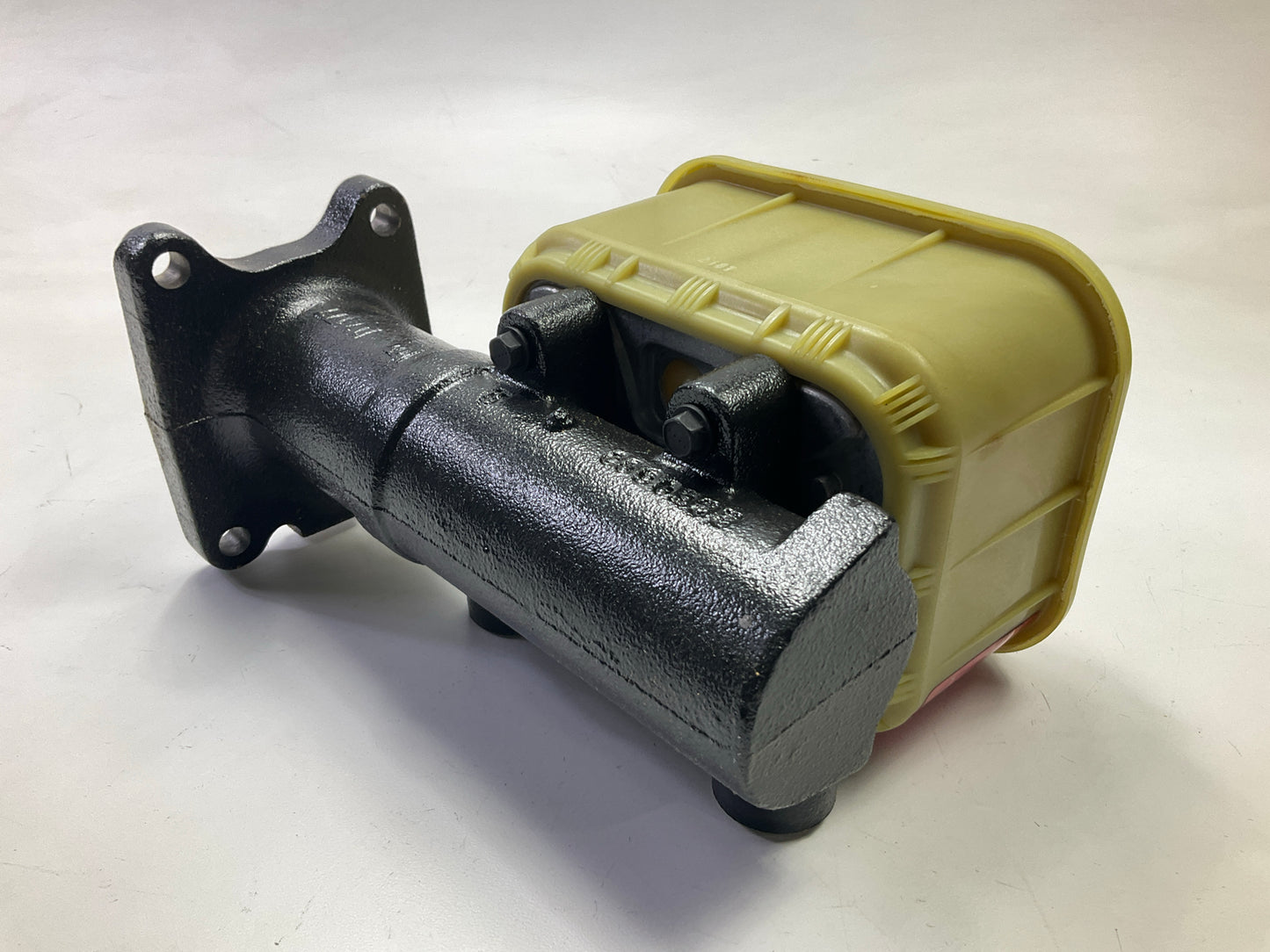 Wagner F119398 Brake Master Cylinder For 1980-1983 Ford F-800, 1983 F-600