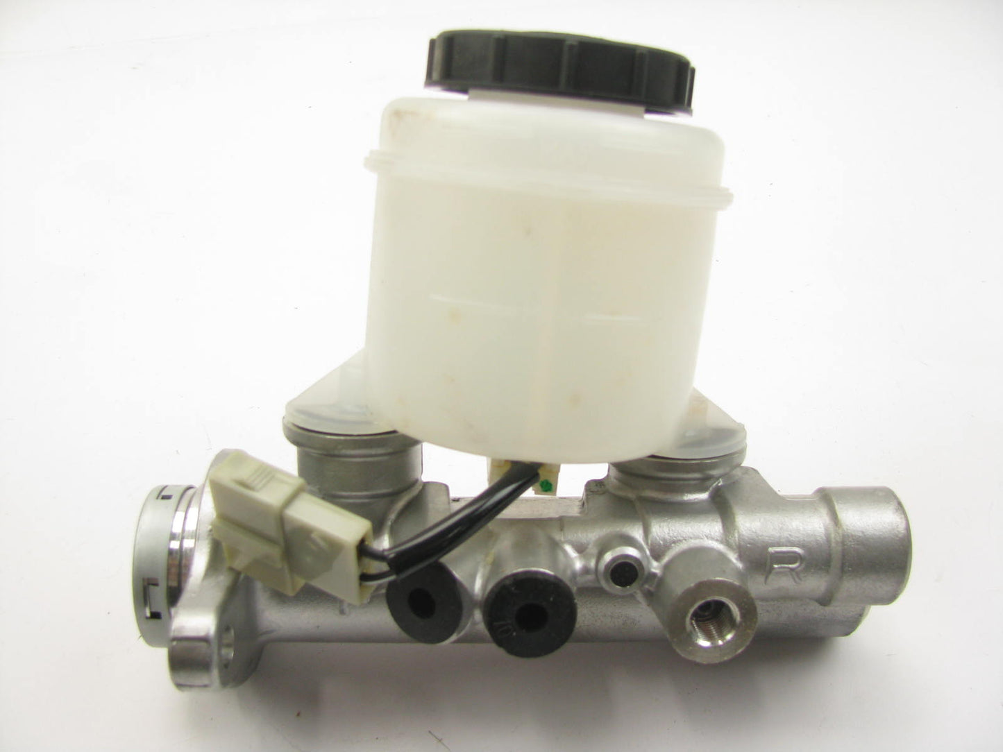 Wagner F120784 Brake Master Cylinder For 1990-1992 Infinit M30