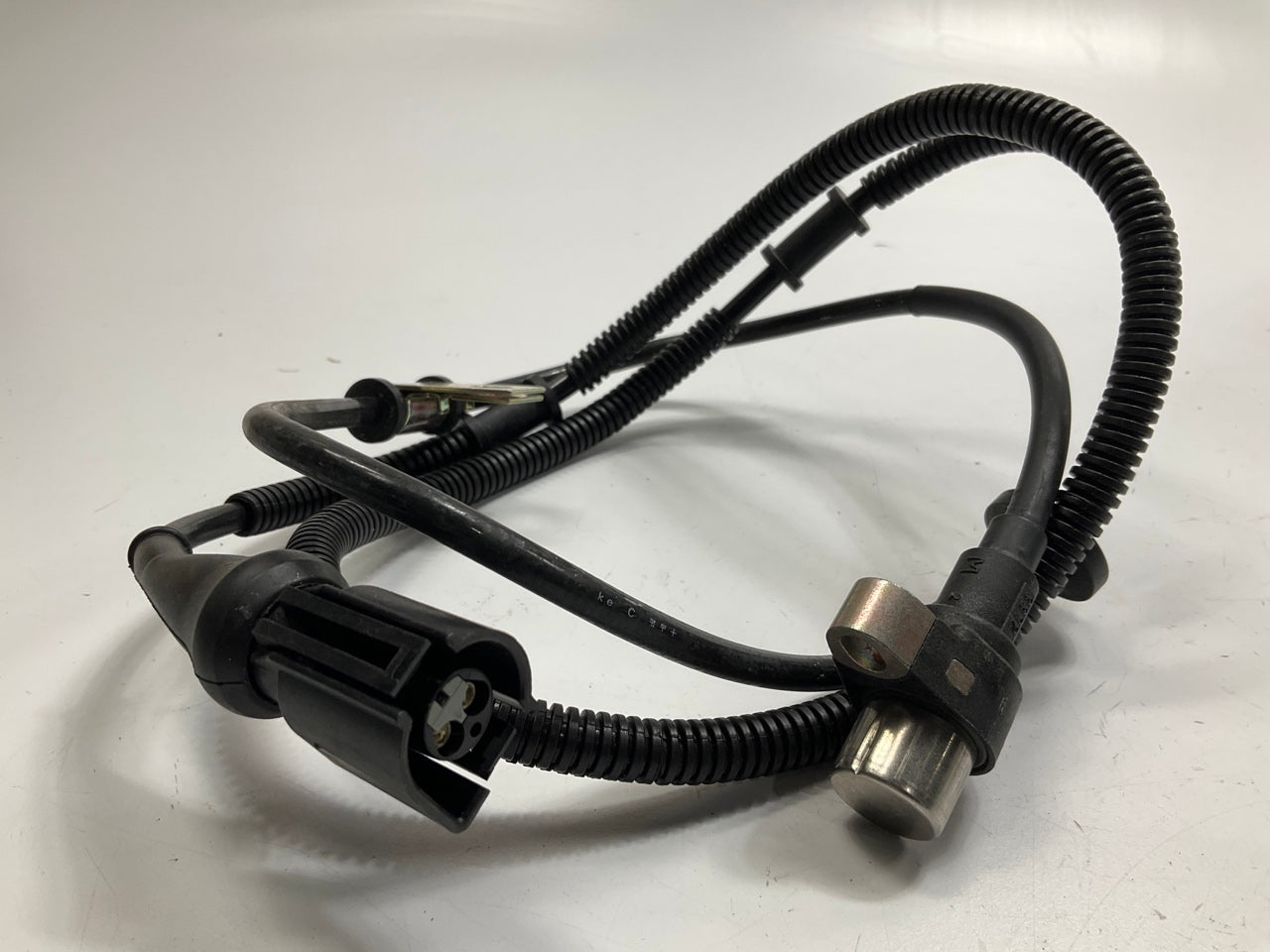 Wagner F121043 Front Right ABS Wheel Speed Sensor 1988-1989 Lincoln Continental