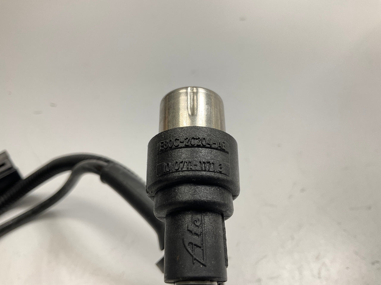 Wagner F121043 Front Right ABS Wheel Speed Sensor 1988-1989 Lincoln Continental