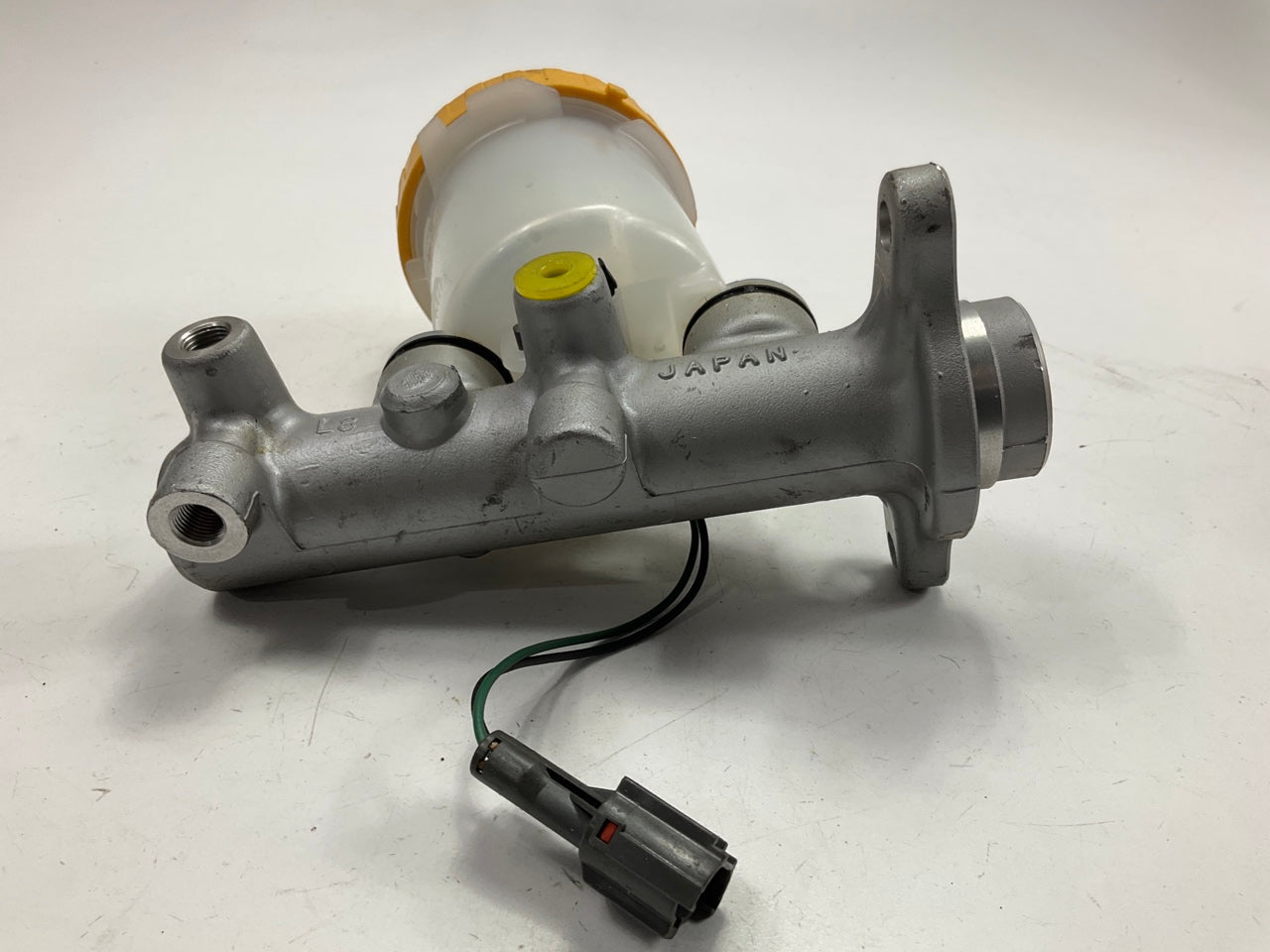 Wagner F122568 Brake Master Cylinder For 1990-1993 Subaru Legacy Manual Trans.