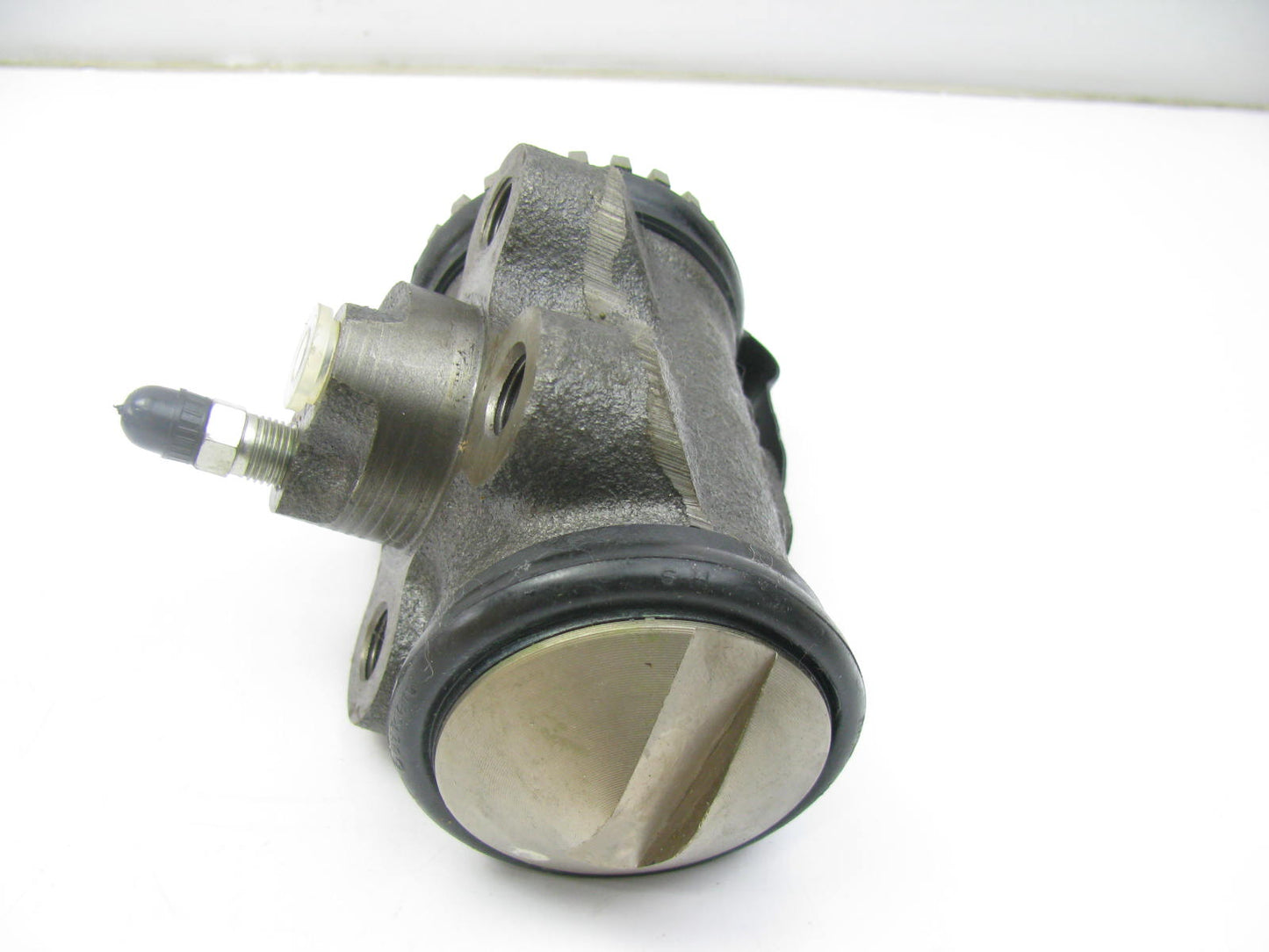 Wagner F123264  REAR LEFT Forward Drum Brake Wheel Cylinder 88-94 Isuzu NRR