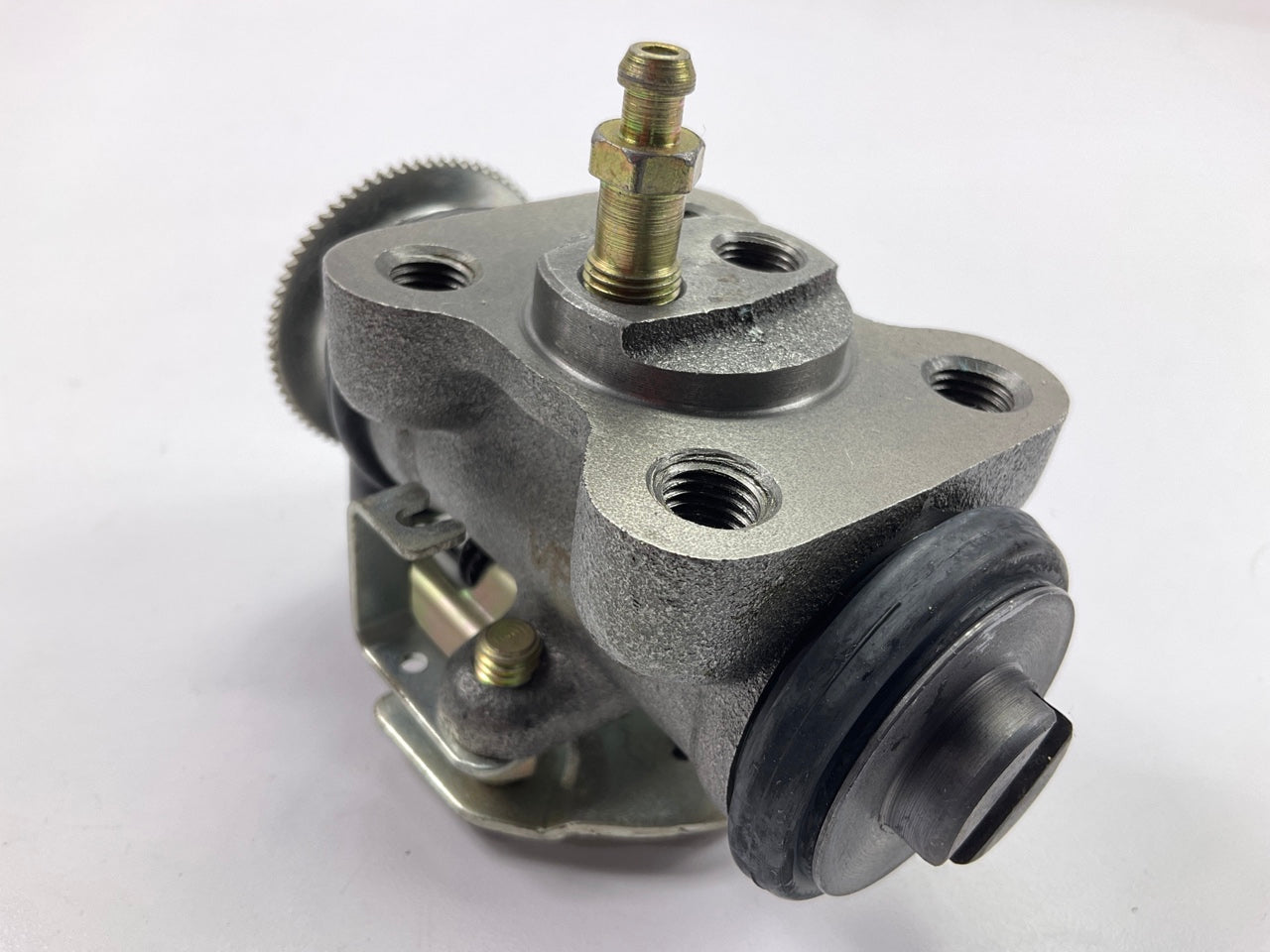 Wagner F140759 Drum Brake Wheel Cylinder, REAR LEFT REARWARD