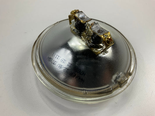 Wagner H7600 Sealed Beam Lamp Light Bulb - PAR36 12V 37.5w - PAIR