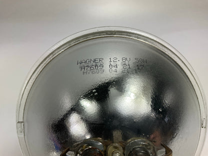 (2) Wagner Lighting H7609 PAR 46 Sealed Beam Bulb 5 3/4'' (146mm) Dia