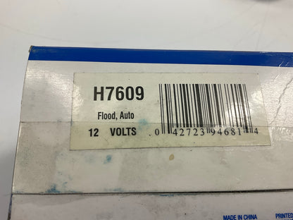 (2) Wagner Lighting H7609 PAR 46 Sealed Beam Bulb 5 3/4'' (146mm) Dia
