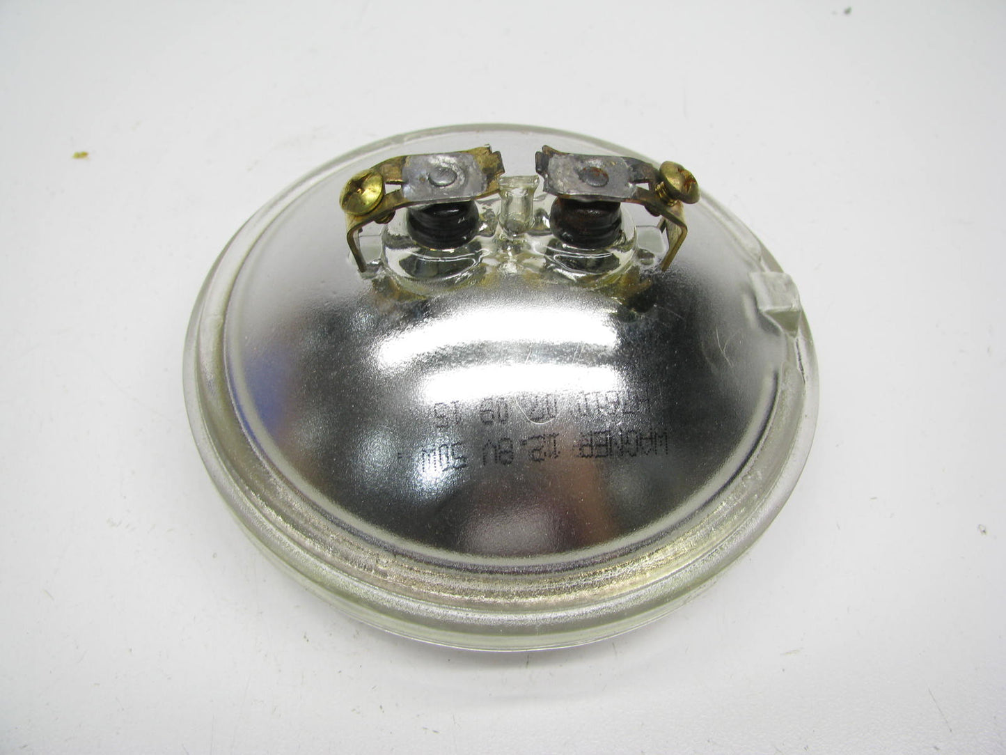 H7610 Wagner Halogen Sealed Beam Headlamp Bulb  PAR 36 Bulb 4 1/2''