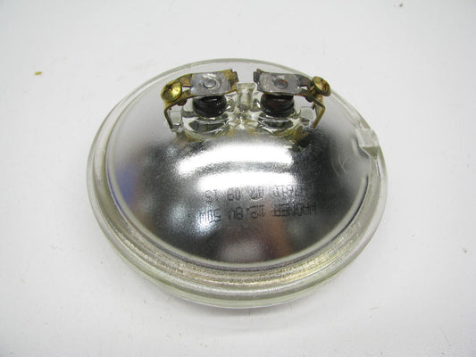 H7610 Wagner Halogen Sealed Beam Headlamp Bulb  PAR 36 Bulb 4 1/2''