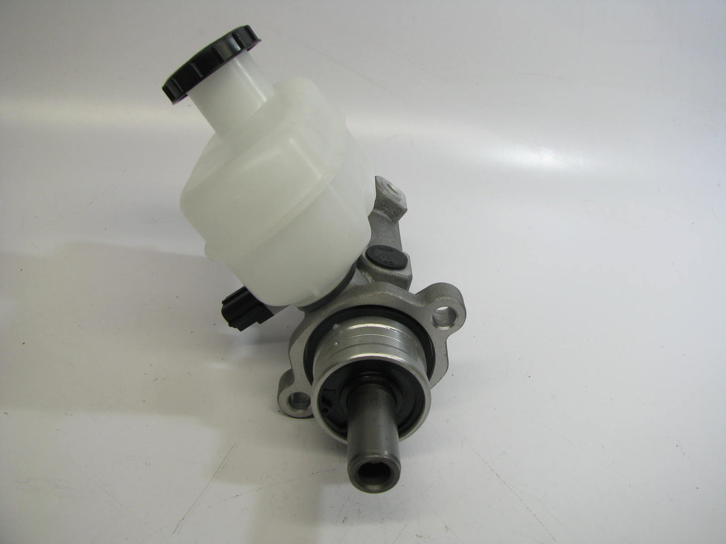 Wagner MC140578 Brake Master Cylinder W/ Reservoir For 2003 Ford E-150 W/ Cruise