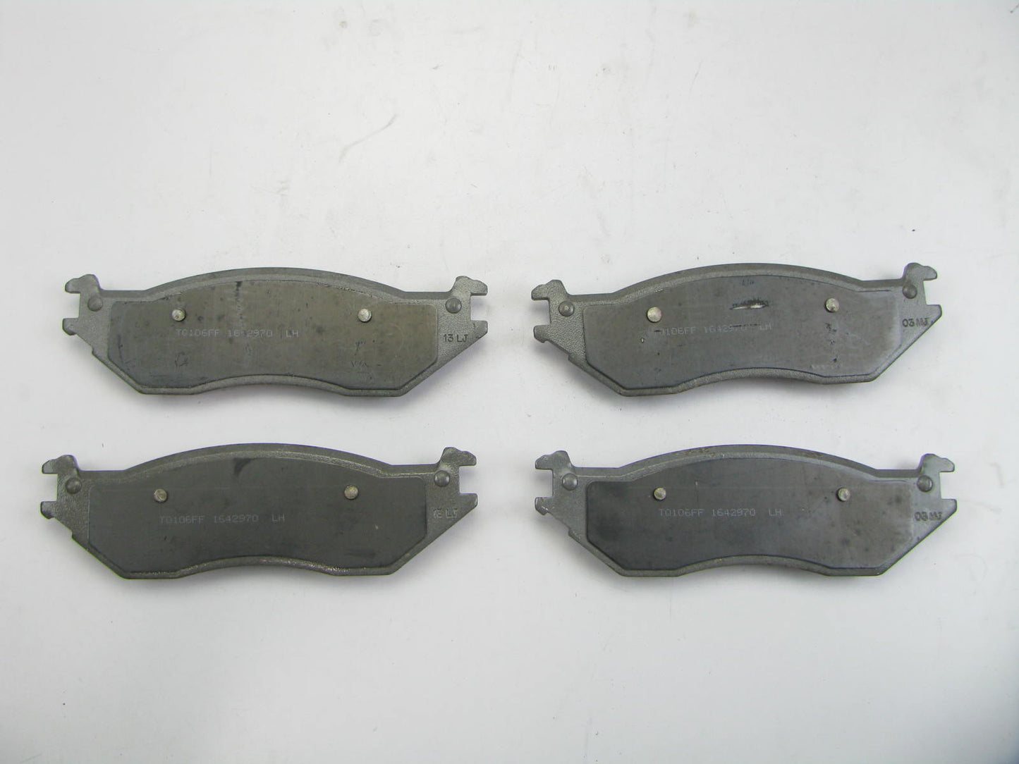 Wagner MX1045 Front ThermoQuiet Disc Brake Pad Set - Semi-Metallic