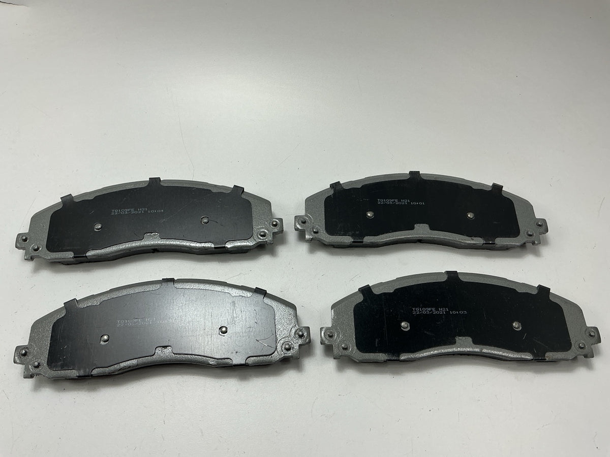 Wagner MX1680 Front Disc Brake Pad Set 13-26 F-250 SD, F-350 SD, 13-16 F-450 SD