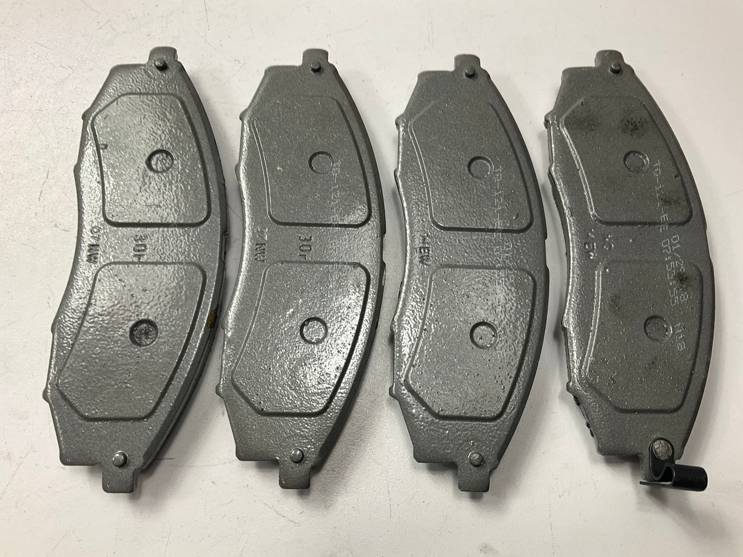 NO HARDWARE - Wagner MX830A Front ThermoQuiet Disc Brake Pads