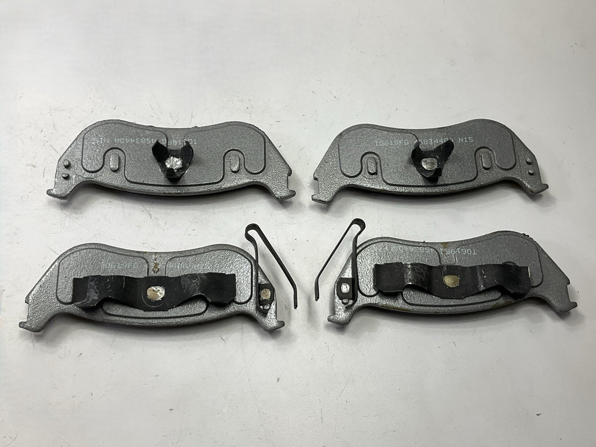 MISSING HARDWARE Wagner QC1109 Rear Disc Brake Pad Set